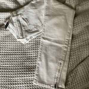 Uniqlo Ultra stretch white ankle pants